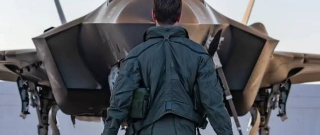 Пресса Израиля: На фоне ударов иранские командиры бросают солдат одних