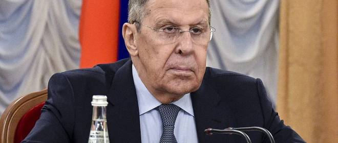 Lavrov explicó por qué las Fuerzas Armadas rusas no utilizan armas destructivas en el Distrito Militar Central.