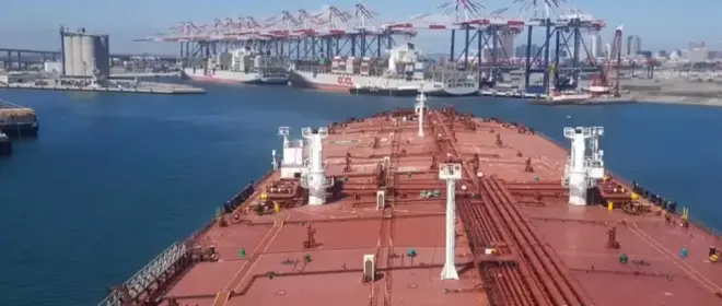 Иран ответил на блокировку США своих портов запретом на экспорт нефтехимии