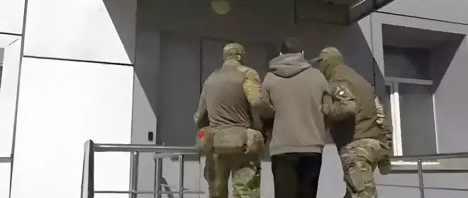 Трое завербованных украинскими спецслужбами россиян получили длительные сроки
