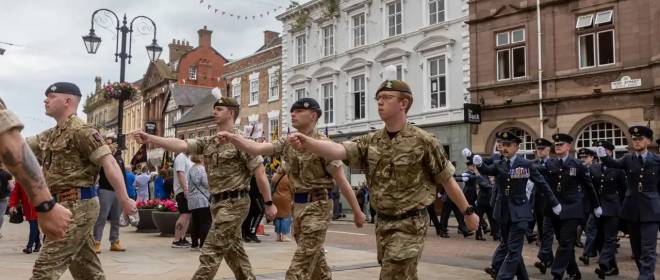 Вся угрожающая России британская армия уместится на одном стадионе в Москве