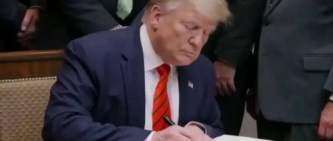 «Послать сигнал России»: Трамп рассматривает возможность отправки Киеву новой военной помощи