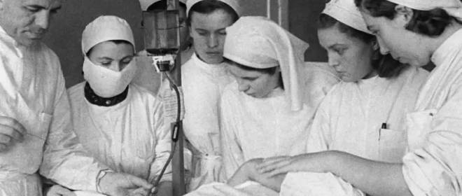 Kuşatılmış Leningrad'da tıp