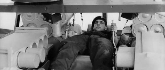 О рабочем месте механика-водителя британского танка «Чифтен»