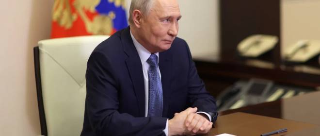 Президент Путин указал на снижение ВВП России в течение двух месяцев подряд