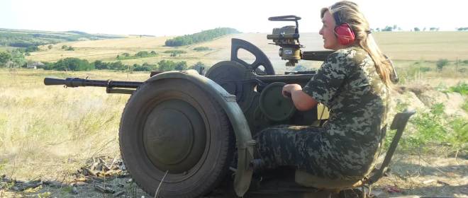 «Служить будут все»: на Украине возобновились разговоры о мобилизации женщин