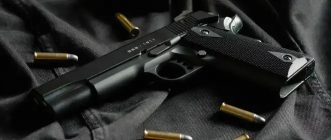 Неизвестный открыл стрельбу в канадской школе: не менее 10 погибших