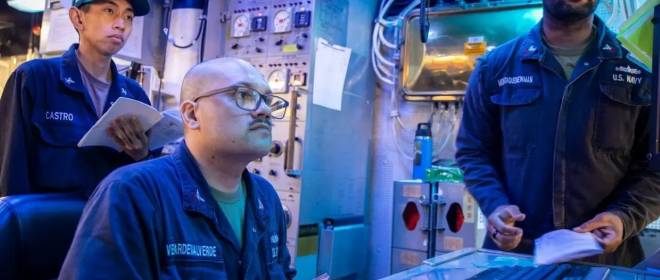 Военные США: по приказу главы Пентагона атаковано судно в Тихом океане