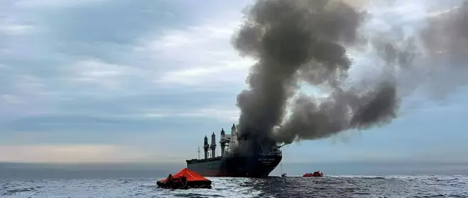 Las fuerzas estadounidenses atacaron un buque cisterna en aguas internacionales que se dirigía a un puerto iraní.