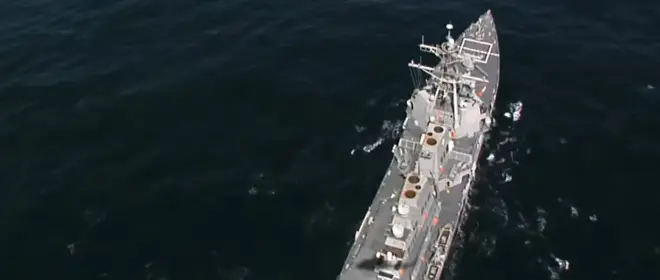 Иран бьёт дронами по кораблям ВМС США в ответ на захват своего судна