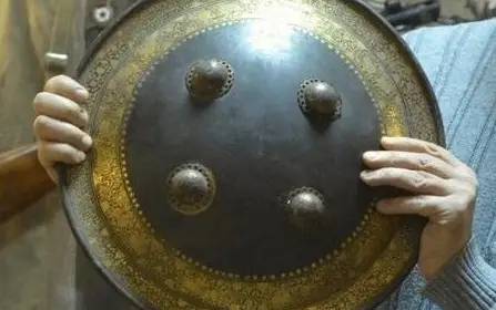 Галерея щитов