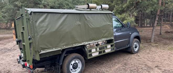 УАЗы «в погонах»: кухня автомобильная многофункциональная с хлебопекарным блоком УАЗ-236021 КАМХ