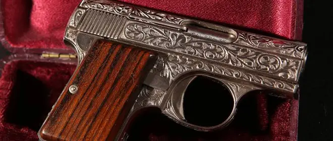 Revolvers et pistolets : décorés, commémoratifs et récompenses