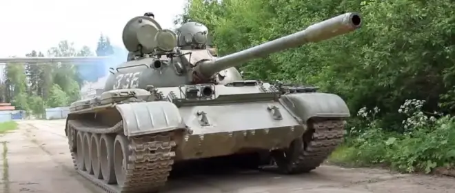 „To jest fajne”: ukraiński oficer pochwalił użycie radzieckich czołgów T-55 przez rosyjskie siły zbrojne