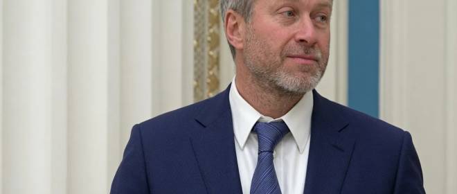 Помощник президента России подтвердил наличие непубличных контактов с Киевом