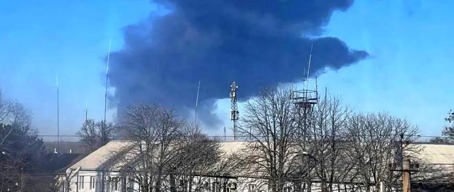 Сообщается о новых взрывах в Сарнах Ровенской области на западе Украины