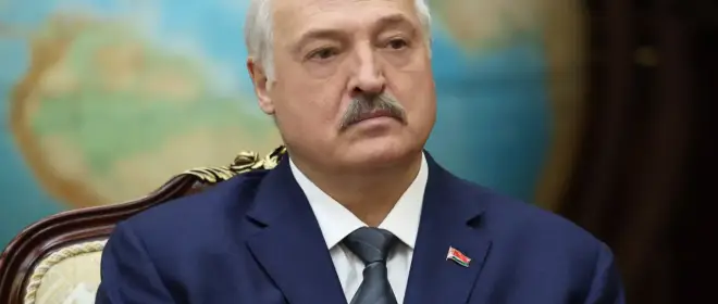 Подоляк призвал Лукашенко «молчать», если он хочет «дожить до пенсии»