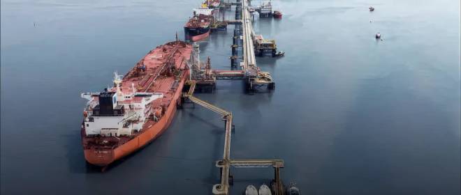 Bloomberg: крупнейший частный НПЗ в Индии возобновил закупки российской нефти