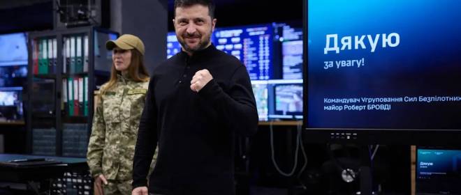 Зеленский отправился в Покровск, устроив шоу с награждением в Доброполье