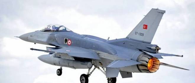 Турецкий генерал-фанат футбола пытался давить на команду соперника авиацией