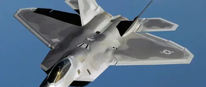 The first image of the US Air Force F-22 aircraft with new fuel tanks and stealth capsules has been received