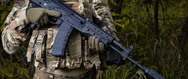 Первая в этом году крупная партия автоматов АК-12 передана в войска