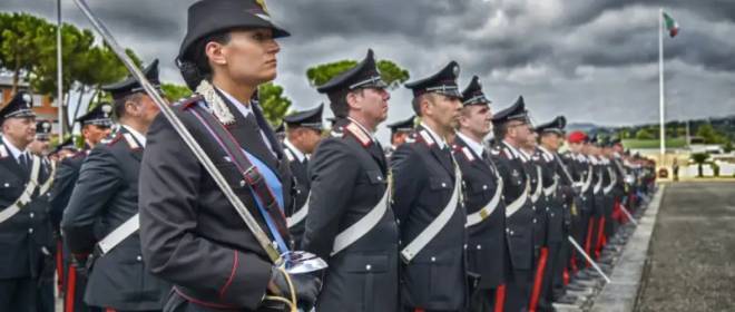 Министр обороны и начальник Генштаба ВС Италии пожаловались на нехватку военнослужащих