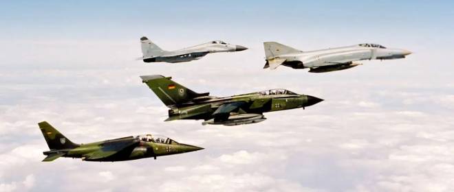 «Технологии против массы»: бундесвер сравнил истребители - свои и противника