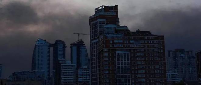 Киевлян призывают следить за эвакуацией из города близких к властям соседей