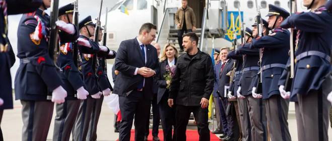 Угрожавший ударами 9 мая по Москве Зеленский теперь объявил, что якобы сама Россия может пойти в этот день «на провокации»