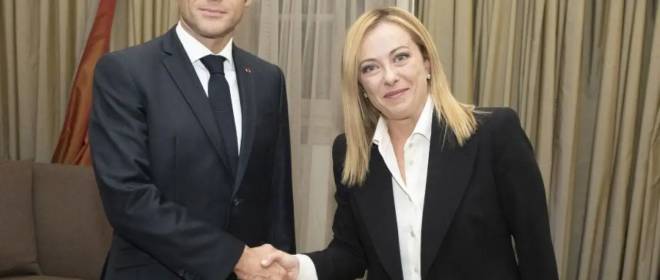 Мелони и Макрон сыграли ключевую роль в отказе ЕС от воровства российских денег