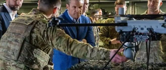«Слишком много затрат»: Трамп не стал снимать с поста замешанного в утечках информации главу Пентагона Пита Хегсета