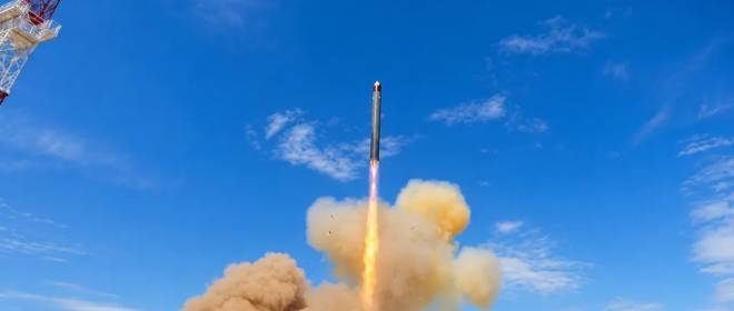 С космодрома Плесецк успешно стартовала новейшая тяжелая МБР «Сармат»
