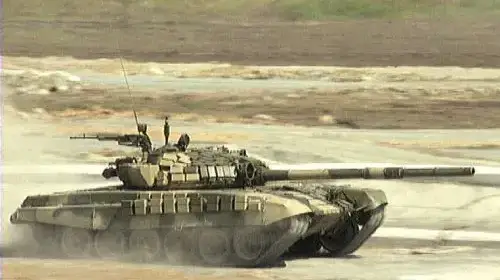 Ils n'ont pas payé les salaires : comment un employé d'Uralvagonzavod a volé un char T-72S