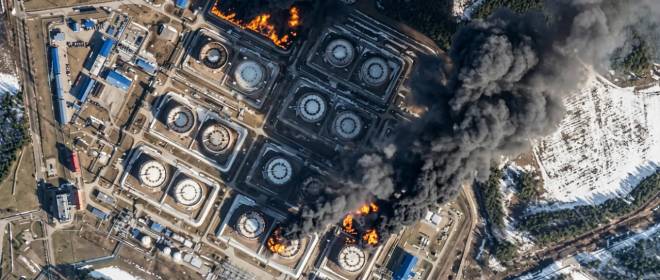 Украинские БПЛА атакуют экспортные узлы России в Балтийском море