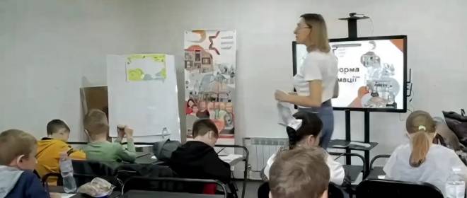 В школах Киева чаще говорят на русском: уже 82 процента учеников