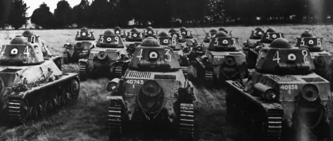 骑兵们随意。 H 35 和 H 39 坦克的历史