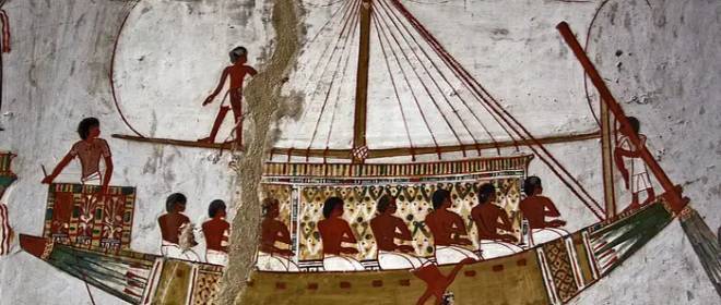 先祖への遠征。エジプトの権力のピラミッド