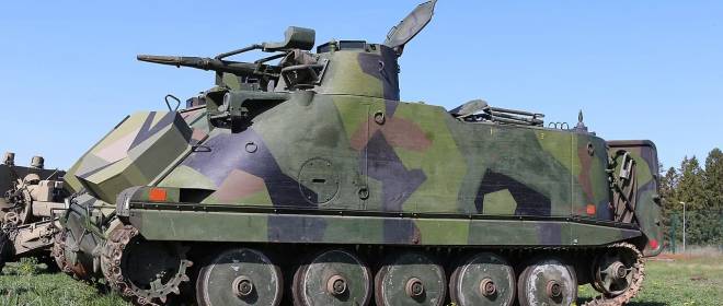 Показаны кадры уничтожения нашими операторами БПЛА шведского БТР Pbv 302 ВСУ