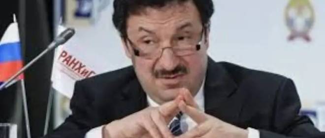 Să recitim „Cartea de citate a lui Mau”. Vladimir Mau