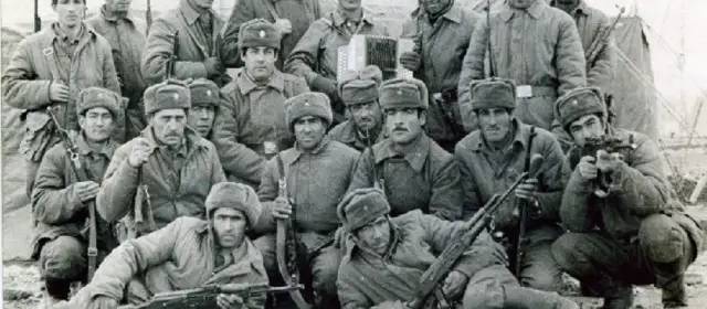 40-я армия и «партизаны»: от запасников до фронта