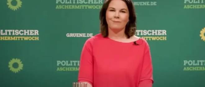 Бербок заявила, что не исключает возможности баллотироваться на пост канцлера Германии