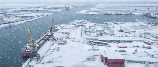 Атака украинских БПЛА привела к пожару в порту Темрюка