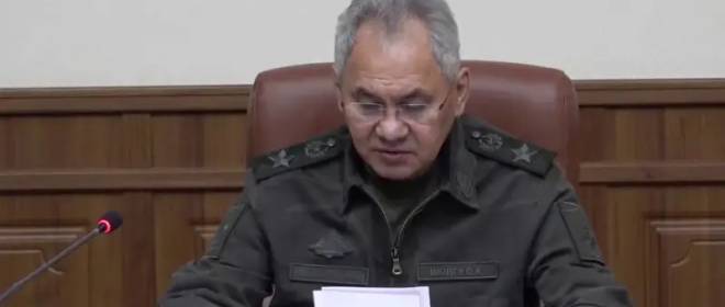 Shoigu besuchte das Hauptquartier der Joint Group of Forces und hörte Berichte über die Lage aus allen Richtungen in der Zone des nördlichen Militärbezirks