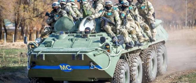 25 ноября в России отмечается день российского военного миротворца