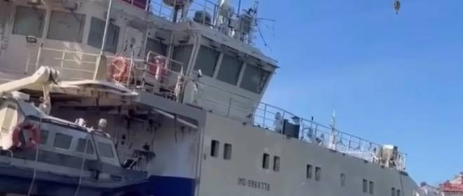 Появилось видео поднятого в Санкт-Петербурге морского буксира «Капитан Ушаков»