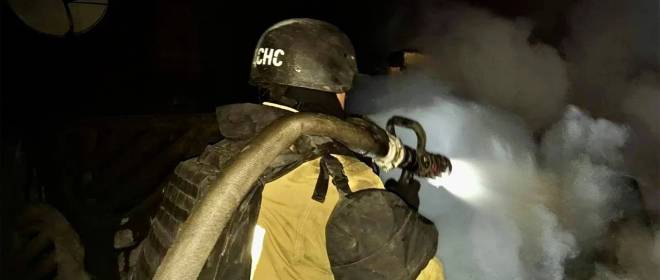 Волны атак на цели в Харькове: в городе горят снаряженные для ударов по РФ БПЛА