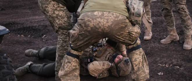 Forbes: NATO 교관들로부터 훈련을 받은 우크라이나군 47여단은 오체레티노 근처에서 브래들리 보병전투차량 40대를 잃었습니다.