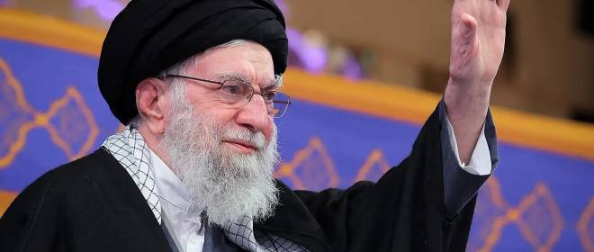 Били «наугад»: израильские ресурсы раскрыли подробности удара по Али Хаменеи