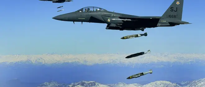 В США запустили серийное производство авиабомб JDAM LR с реактивным двигателем